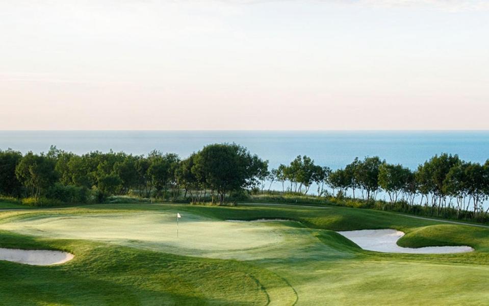 Lighthouse Golf Resort & Spa Apartments 발치크 외부 사진