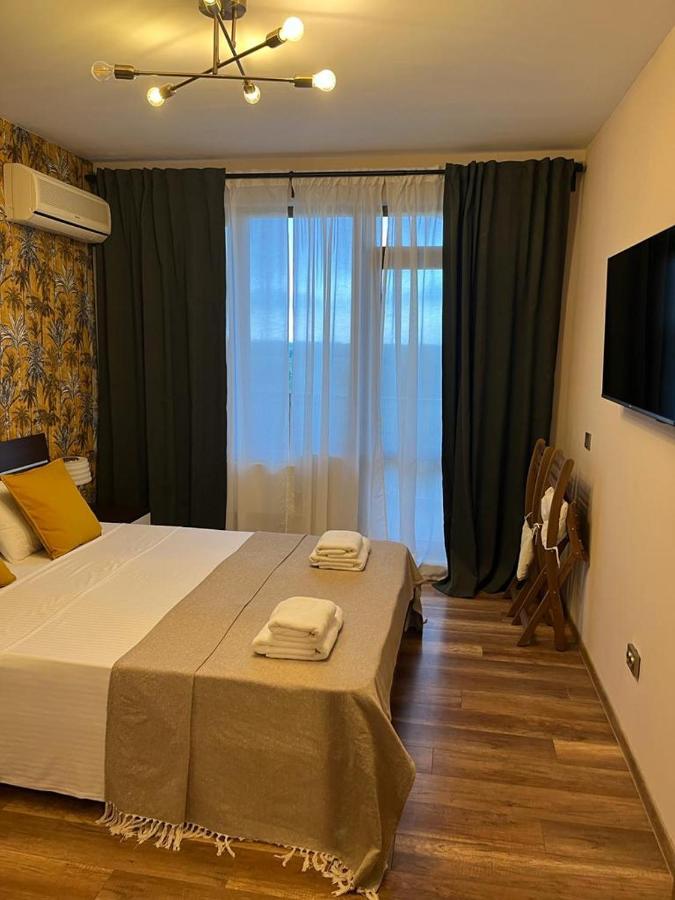 Lighthouse Golf Resort & Spa Apartments 발치크 외부 사진
