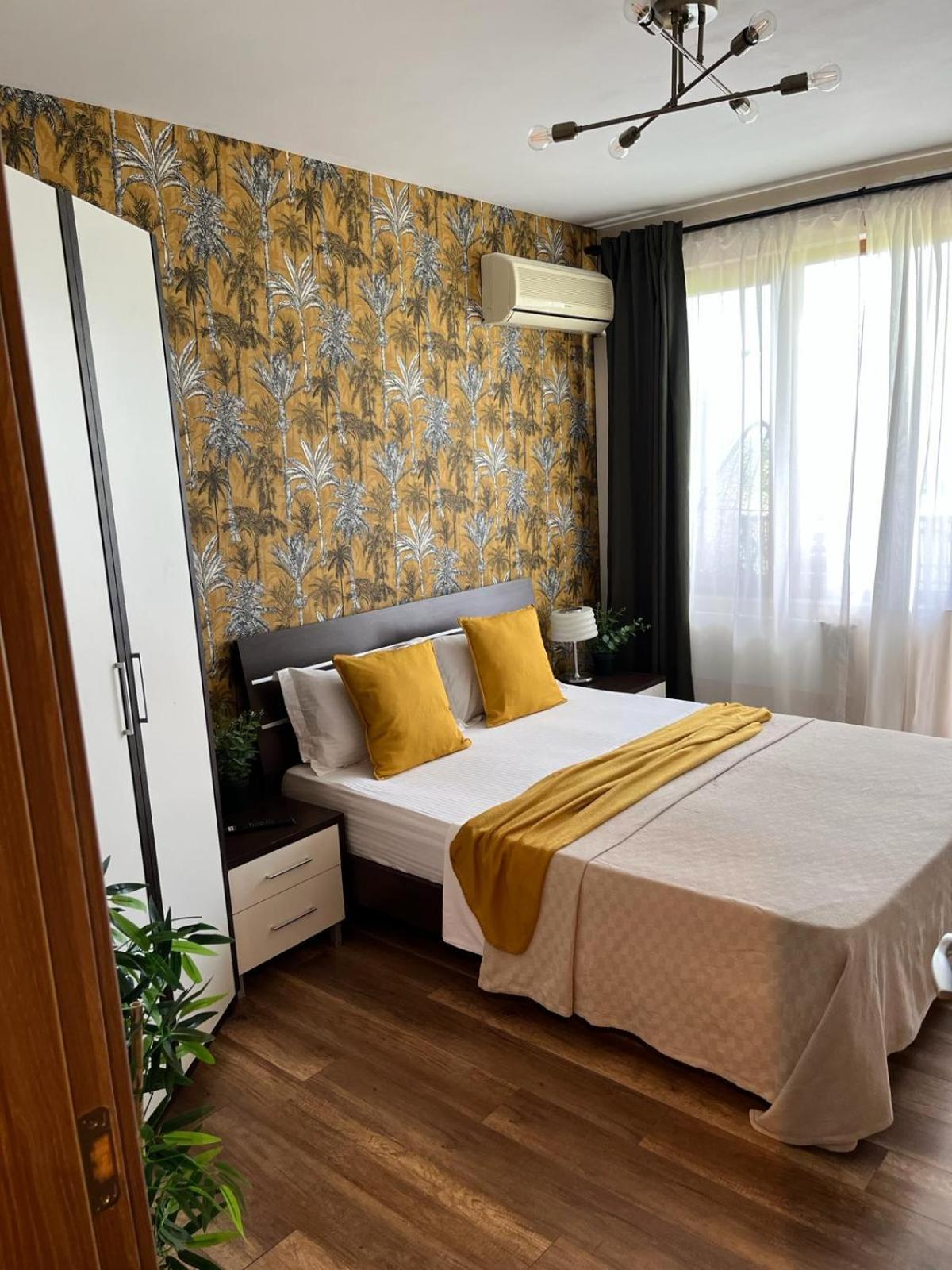 Lighthouse Golf Resort & Spa Apartments 발치크 외부 사진